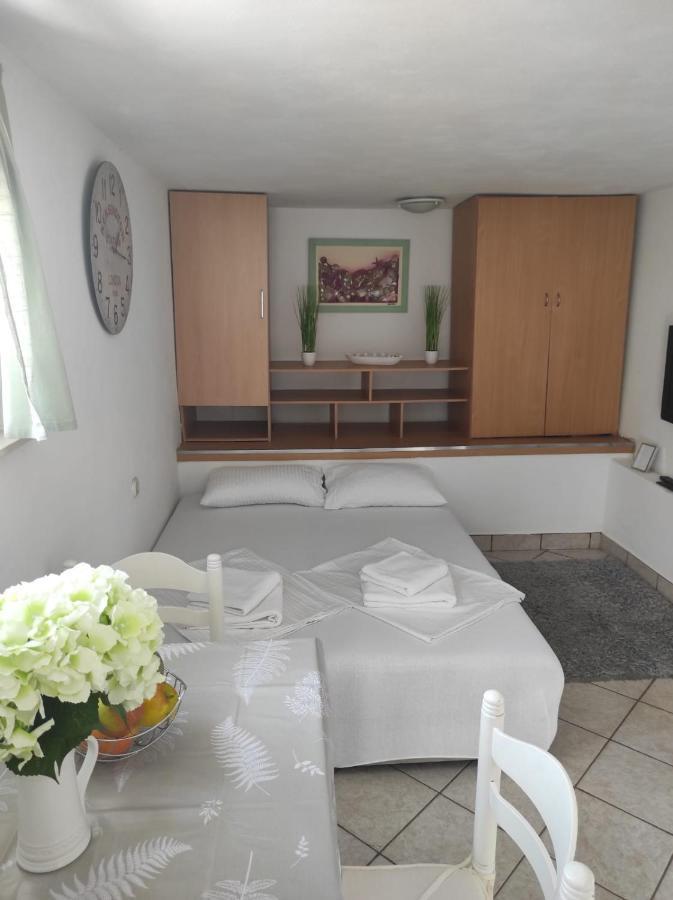 Studio Apartment Petrov Šibenik Eksteriør billede