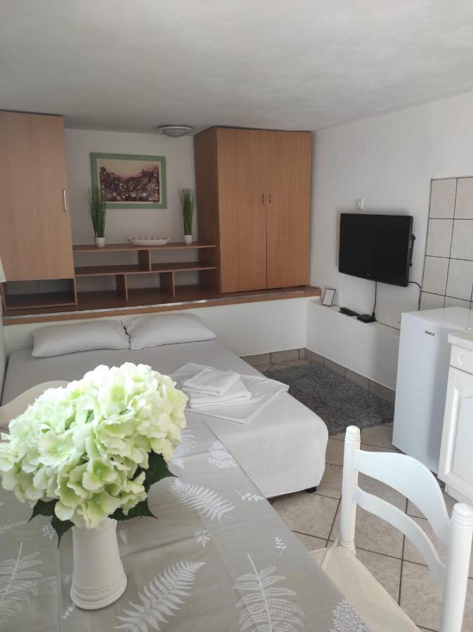 Studio Apartment Petrov Šibenik Eksteriør billede